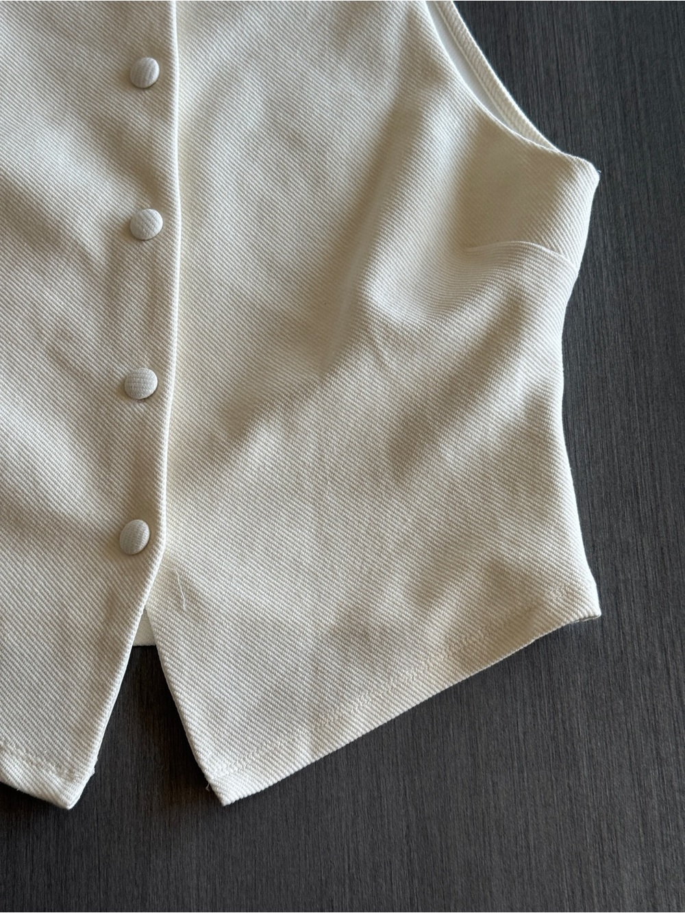 Zara Ivory Button-Front Spaghetti Strap Crop Top - Picture 2 of 6